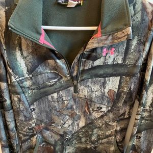 1/4 Zip women’s  pull over!